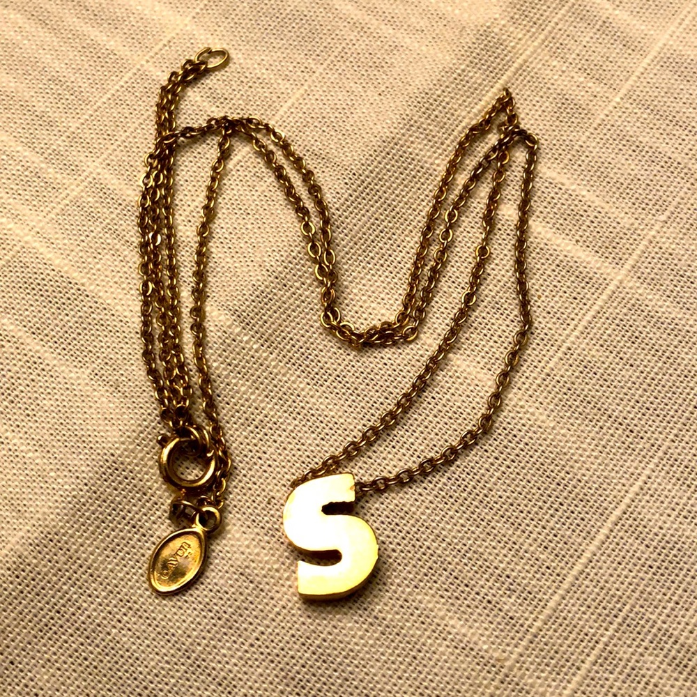 Vintage AVON Initial S Pendant Necklace gold plated chain 15” + 4” long - #544